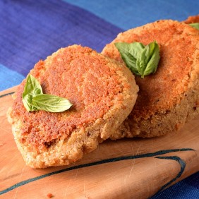 Read more about the article Quinoa and White Bean Burgers