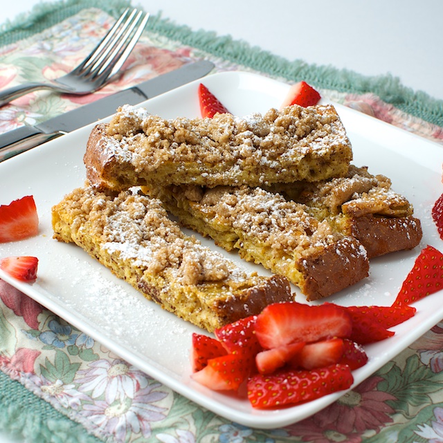 Read more about the article Cinnamon Streusel Baked French Toast Sticks