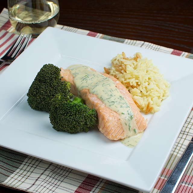 Read more about the article Quick Poached Salmon with Mustard Dill Sauce