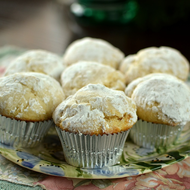 Read more about the article Eggnog Doughnut Muffins
