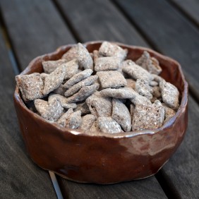 Read more about the article Dark Chocolate and Nutella Puppy Chow