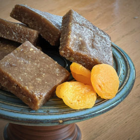 Read more about the article Apricot Nut and Seed Bars