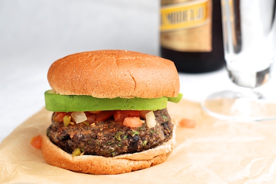 Read more about the article Black Bean and Pepper Jack Burgers