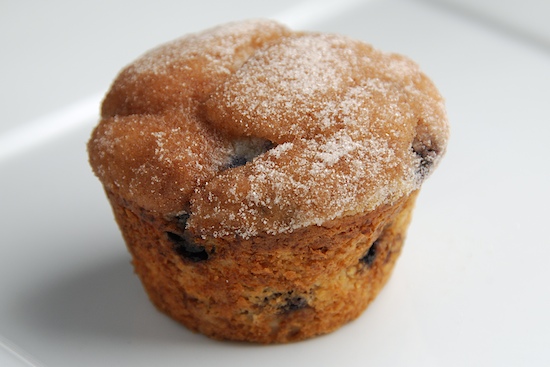 Read more about the article Cinnamon Sugar-Dipped Blueberry Muffins