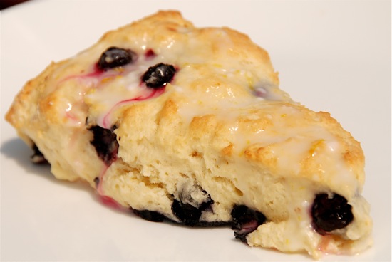Read more about the article Blueberry Scones with Lemon Glaze