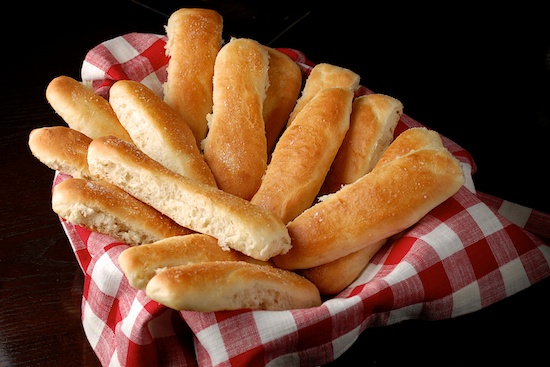 Read more about the article Olive Garden Bread Sticks