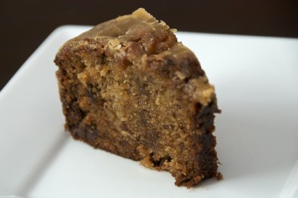 Read more about the article Banana Caramel Cake