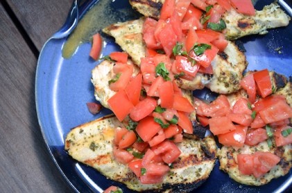 Read more about the article Grilled Chicken with Pesto and Marinated Tomatoes