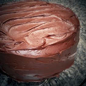 Read more about the article The BEST Chocolate Layer Cake