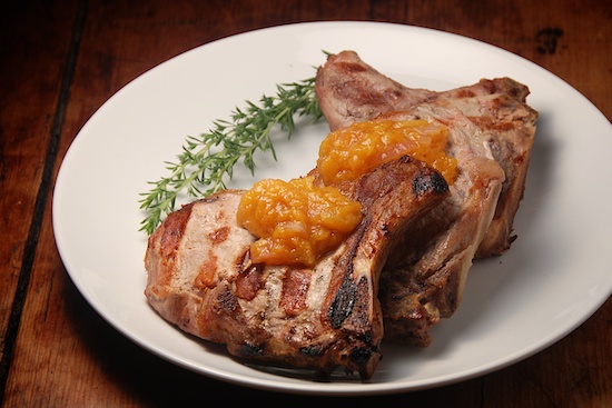 Read more about the article Pork Chops with Peach-Ginger Chutney