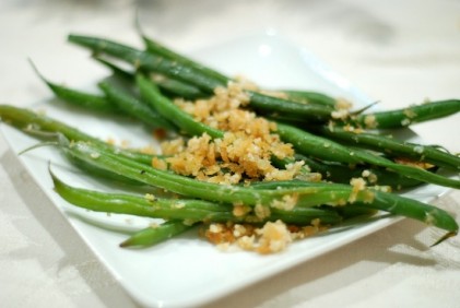 Read more about the article Green Beans with Meyer Lemon Vinaigrette and Parmesan Breadcrumbs