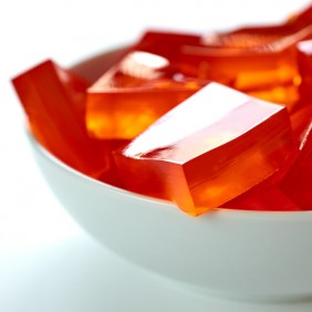 Read more about the article Knox Blox (or kid-friendly vodka jello)