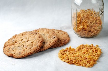 Read more about the article Chocolate Chip Marshmallow Cornflake Crunch Cookies