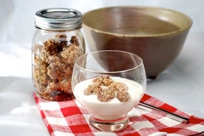 Read more about the article Granola-Crusted Nuts
