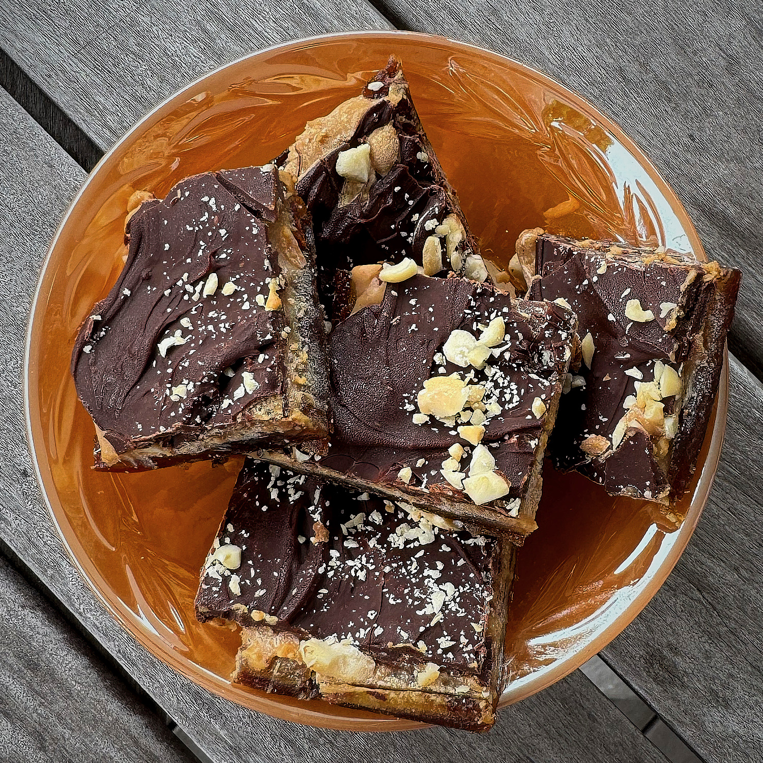 Read more about the article Date Snickers Bars