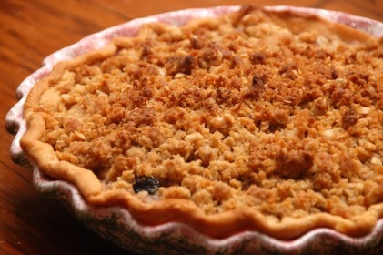 Read more about the article Fresh Pear Pie with Dried Cherries and Brown Sugar Streusel