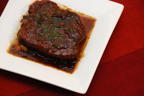 Read more about the article Maple-Braised Pork Chops