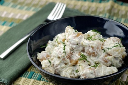 Read more about the article Tzatziki Potato Salad