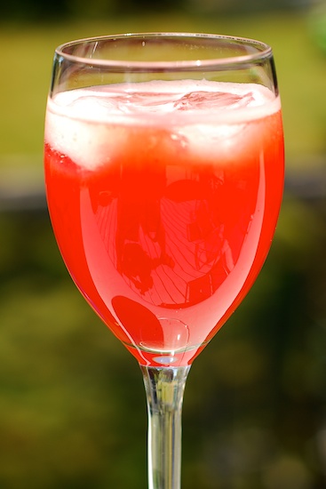 Read more about the article Strawberry Lemonade with Agave Nectar