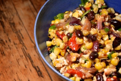 Read more about the article Spicy Grilled Corn Salad with Black Beans and Feta