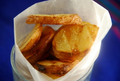 Read more about the article Grilled Potato Slices with Salt and Vinegar